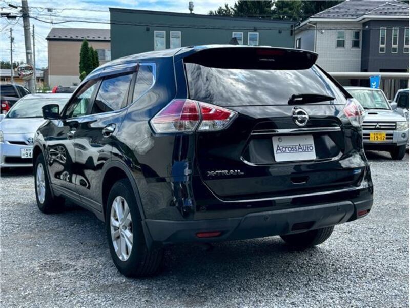 X-TRAIL