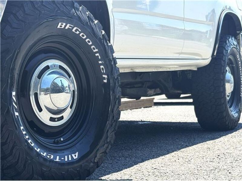 HILUX SURF