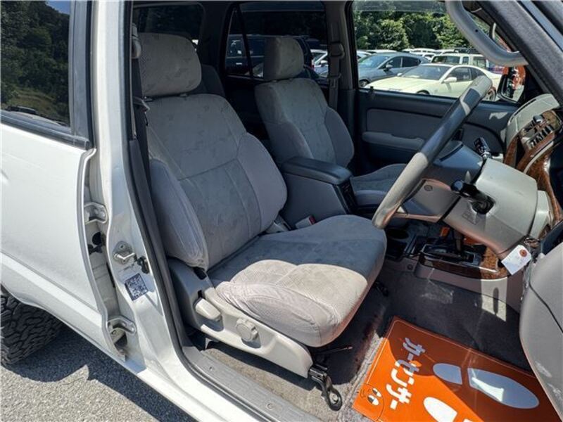 HILUX SURF