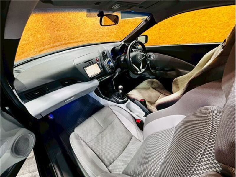 CR-Z