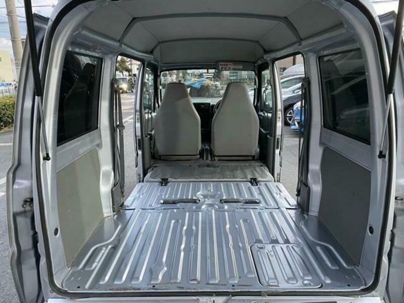 MINICAB VAN