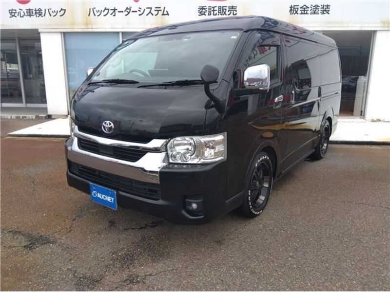 TOYOTA HIACE