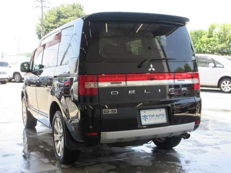 DELICA D5