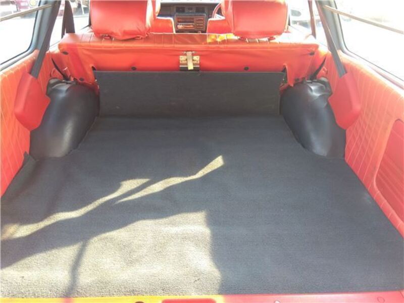 CROWN VAN