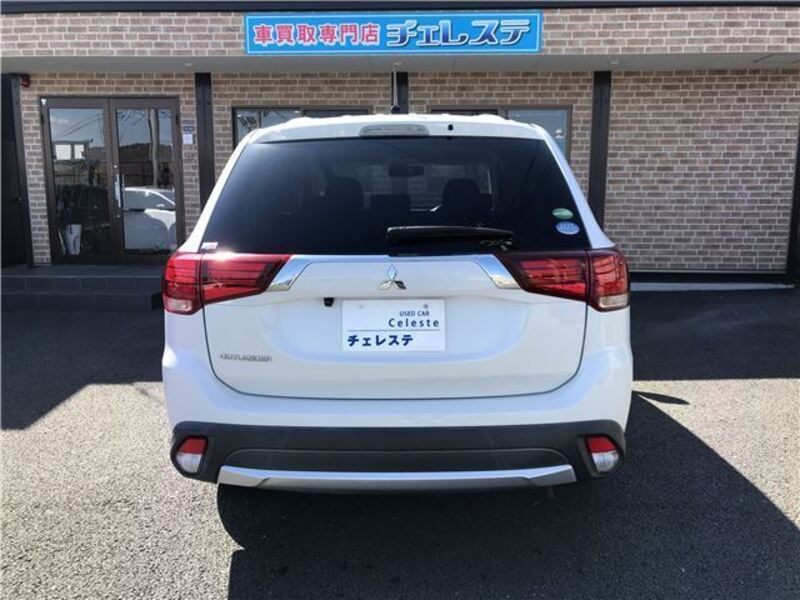 OUTLANDER