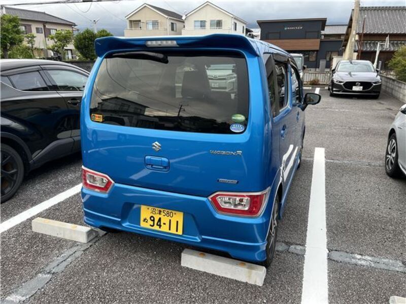 WAGON R