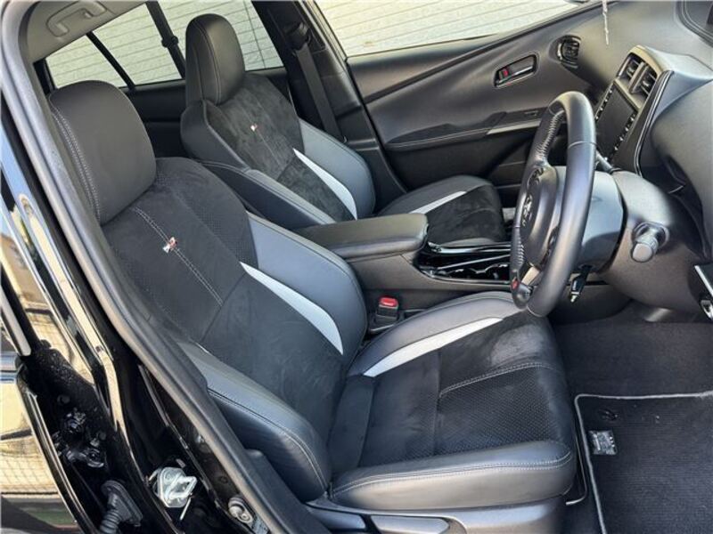 PRIUS PHV