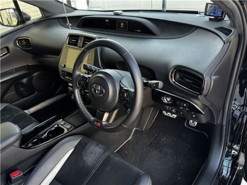 PRIUS PHV