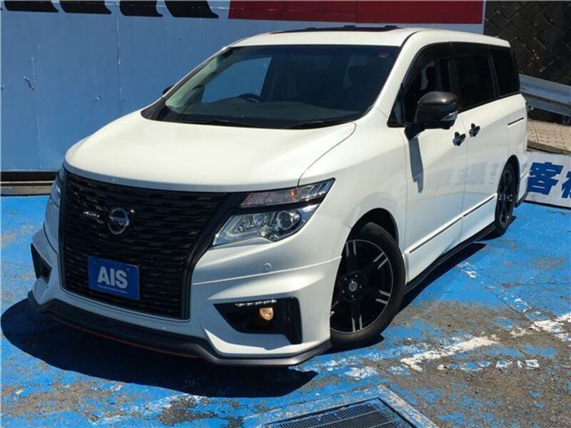 NISSAN ELGRAND