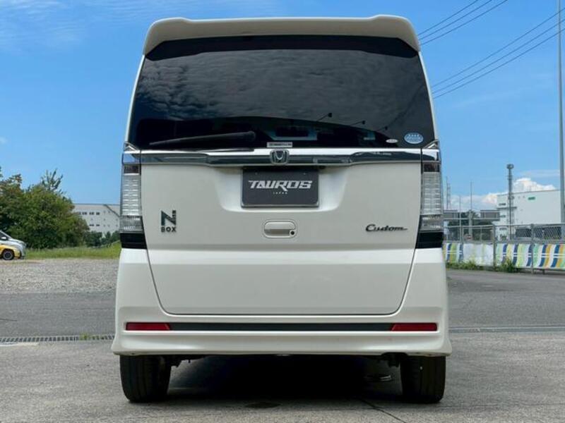 N BOX CUSTOM