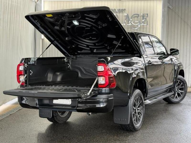 HILUX