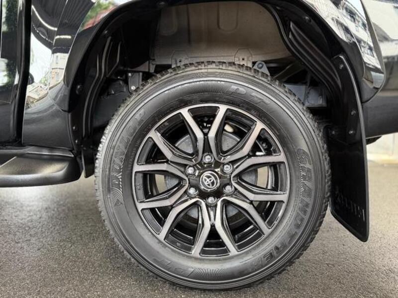 HILUX