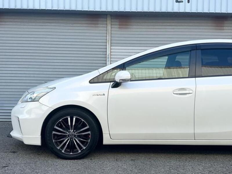 PRIUS ALPHA