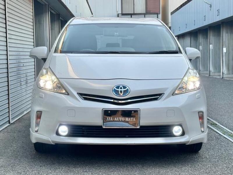 PRIUS ALPHA