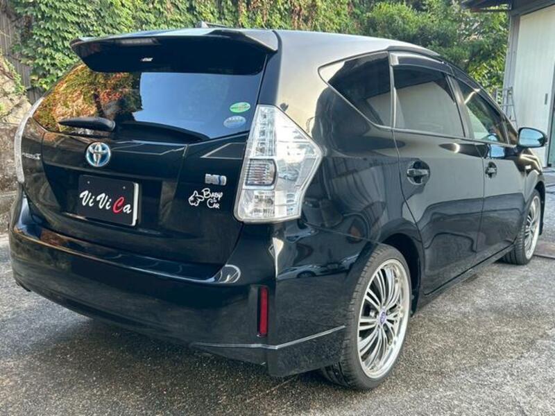 PRIUS ALPHA