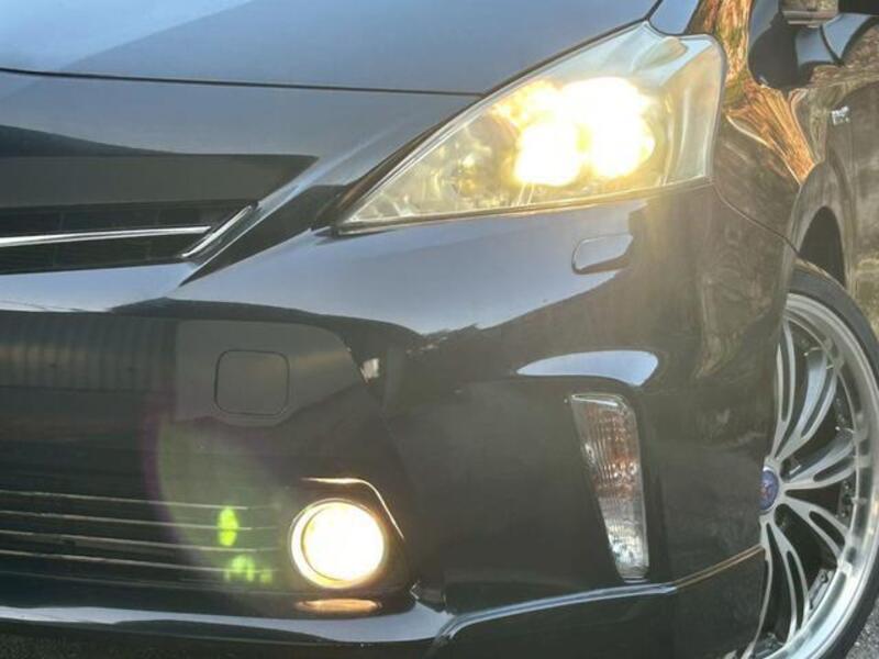 PRIUS ALPHA