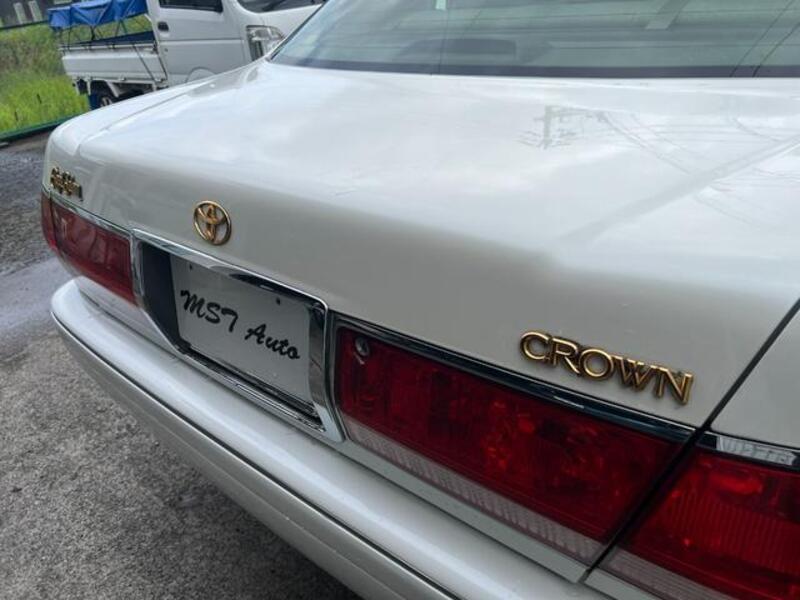 CROWN
