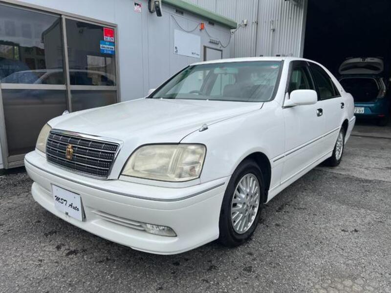 TOYOTA CROWN