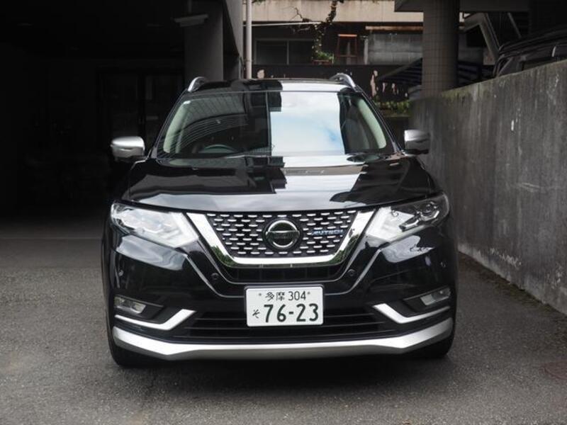 X-TRAIL
