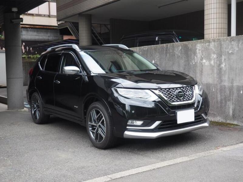 X-TRAIL