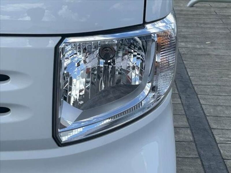 N-VAN