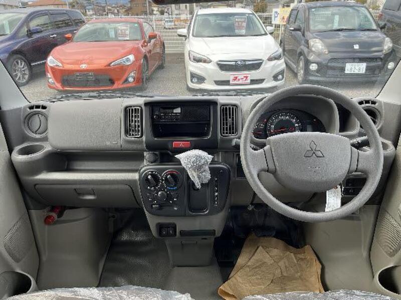 MINICAB VAN