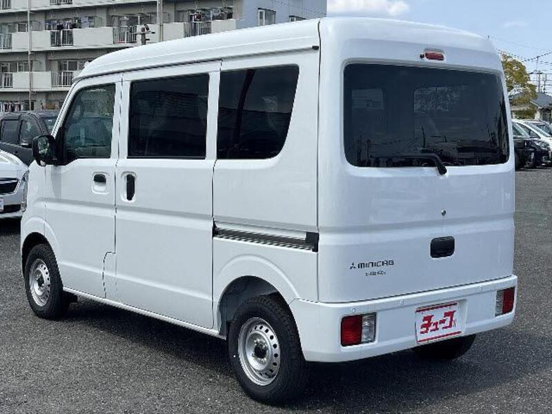 MINICAB VAN
