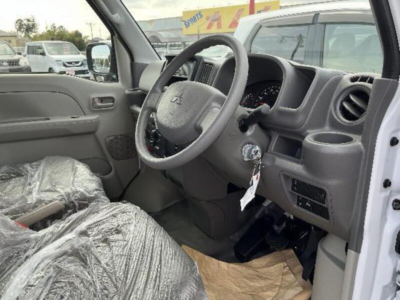 MINICAB VAN