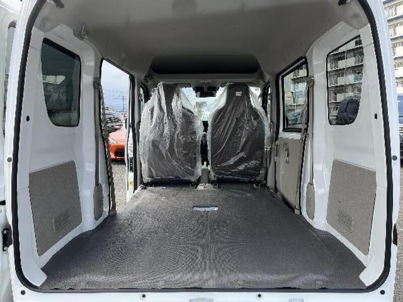 MINICAB VAN