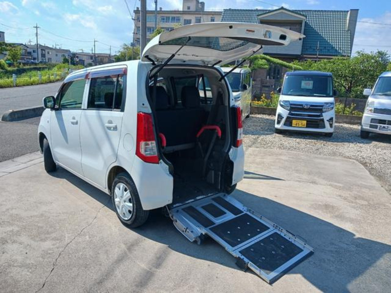 WAGON R