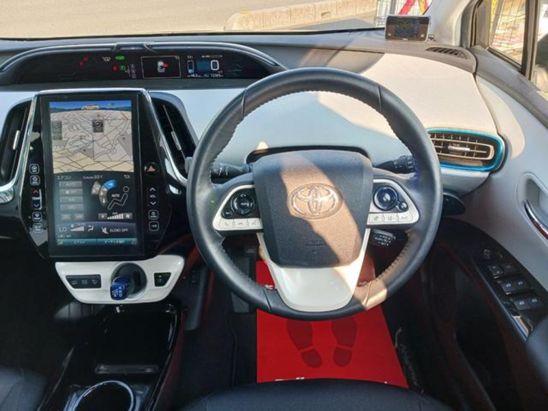 PRIUS PHV
