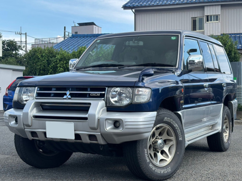 MITSUBISHI PAJERO