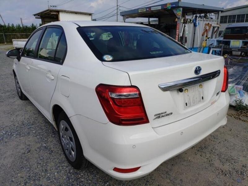 COROLLA AXIO