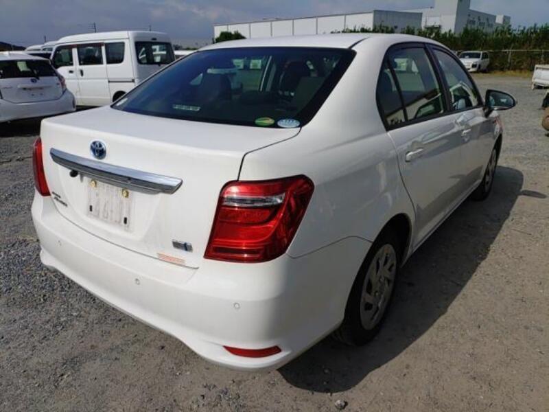 COROLLA AXIO