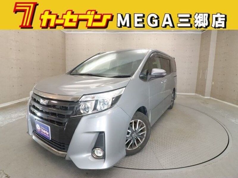 TOYOTA NOAH