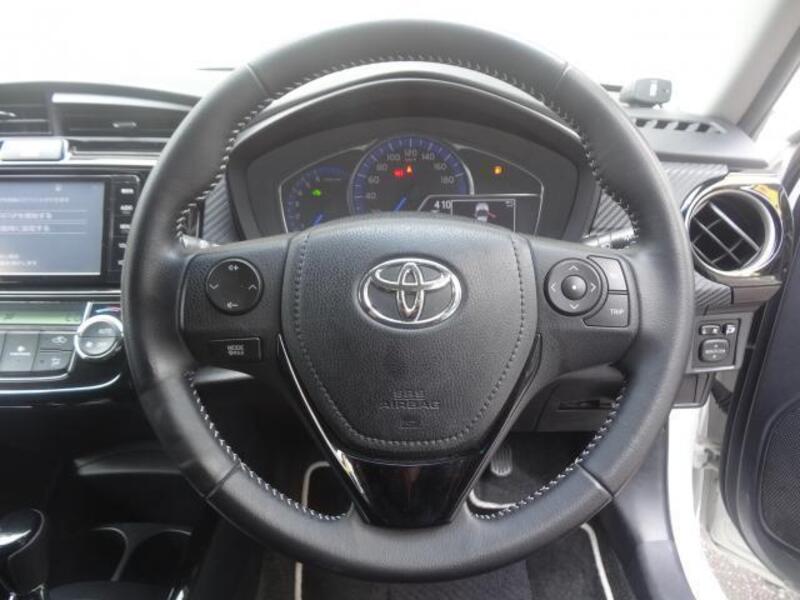 COROLLA FIELDER