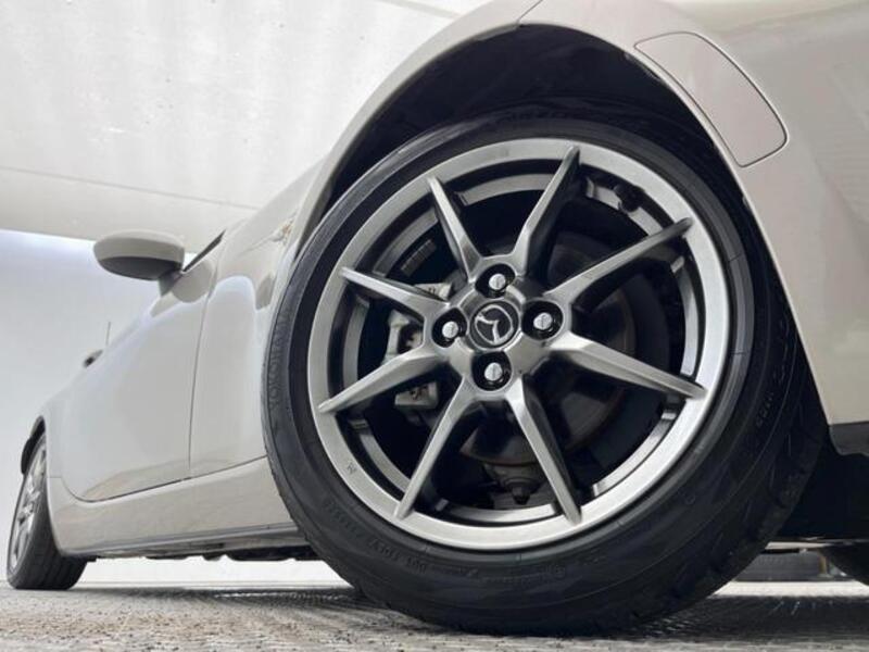 ROADSTER