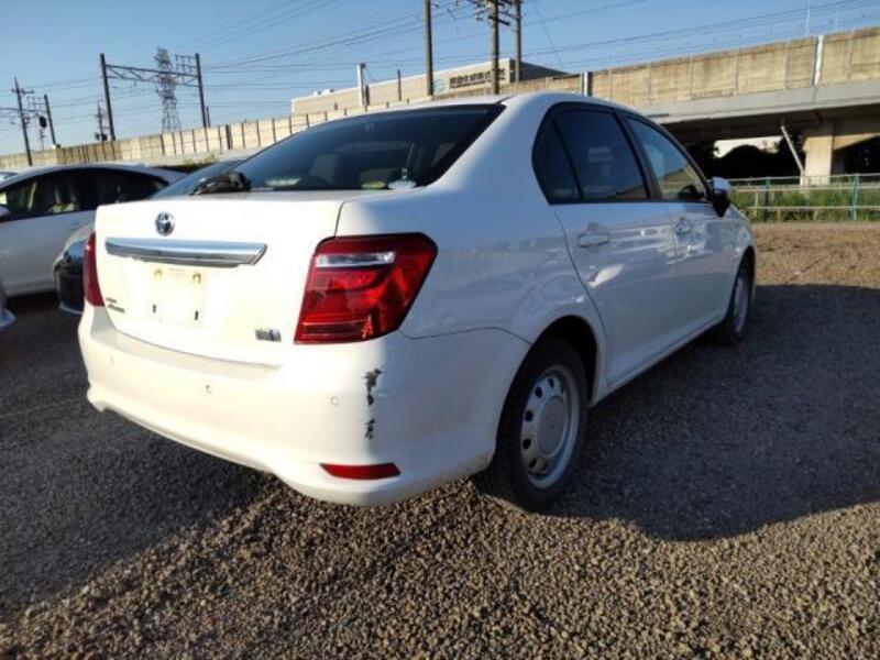 COROLLA AXIO