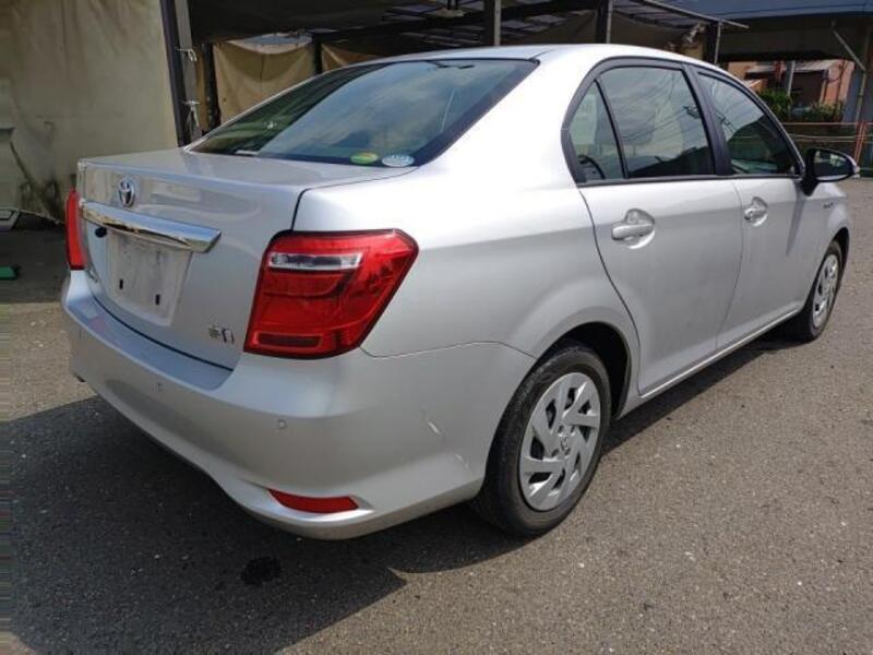 COROLLA AXIO