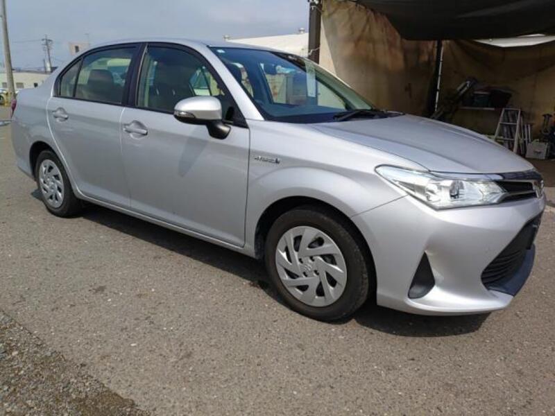 COROLLA AXIO