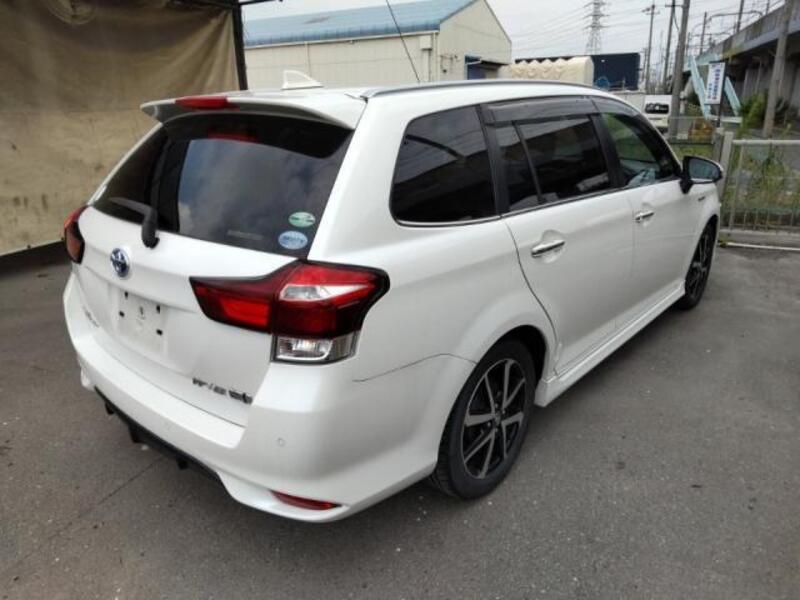 COROLLA FIELDER