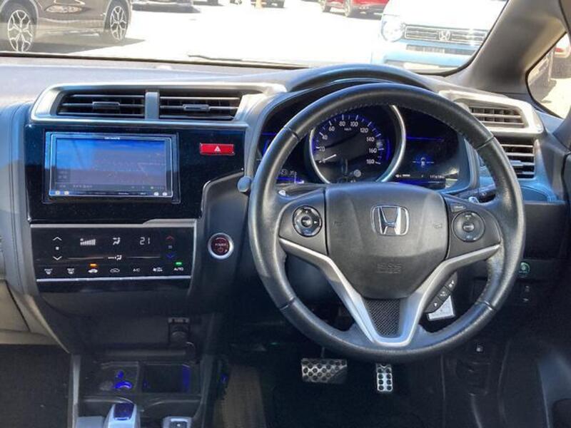 FIT HYBRID