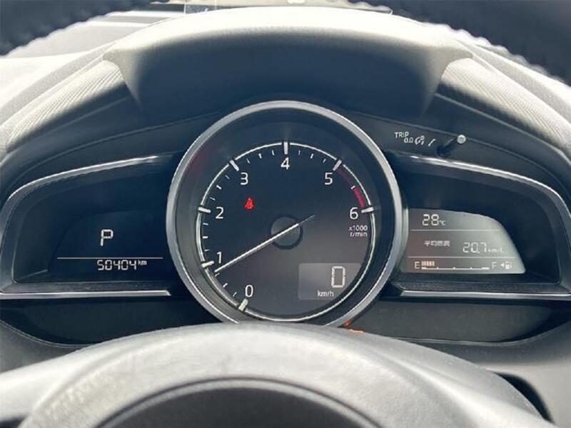 MAZDA2
