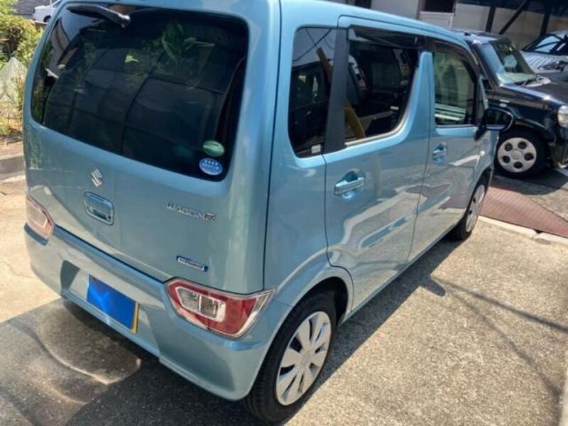 WAGON R