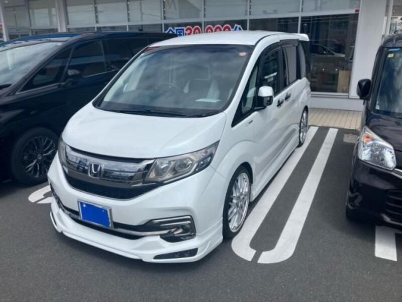 HONDA STEPWAGON SPADA