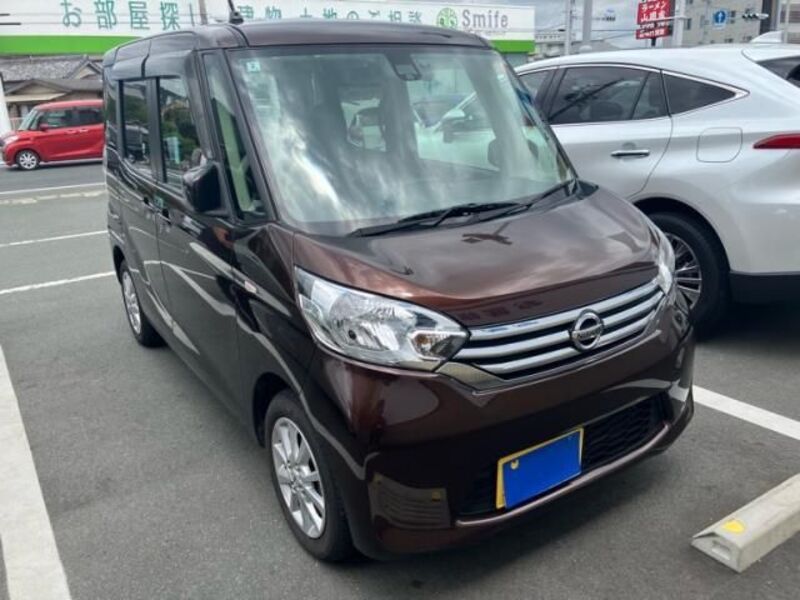 NISSAN DAYZ ROOX