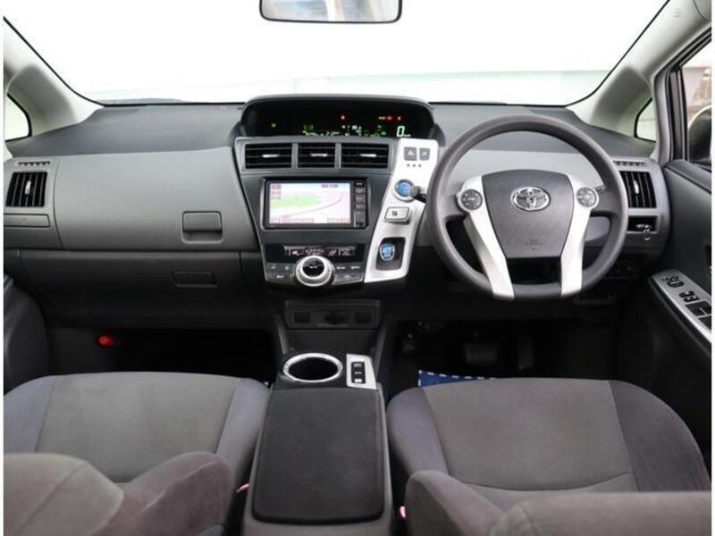 PRIUS ALPHA