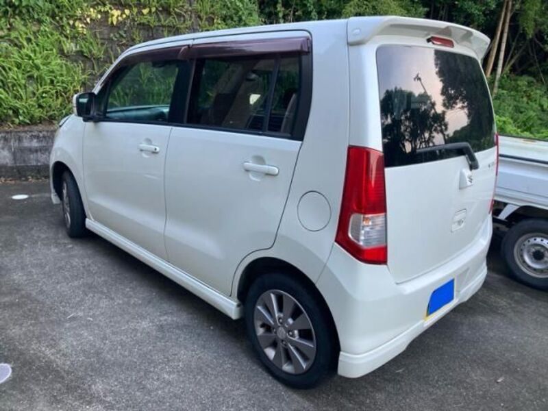 WAGON R