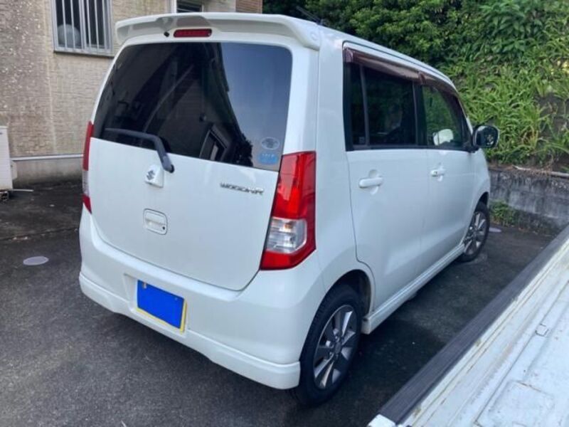 WAGON R