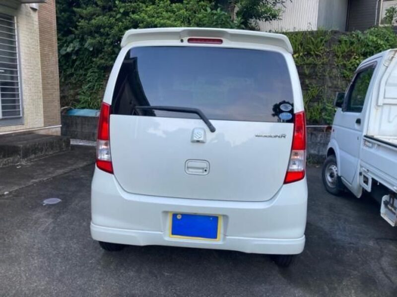 WAGON R